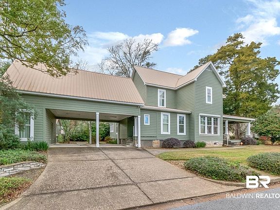 3rd image of 4 Rose Ave