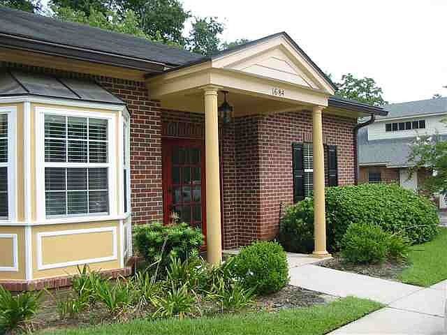 1st image of 1684 Metropolitan Cir