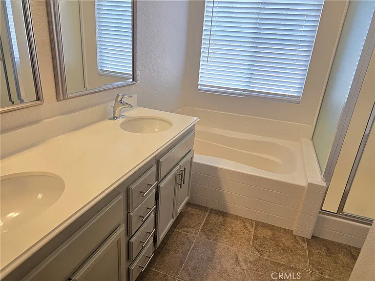 43160 Volterra St — Photo 15