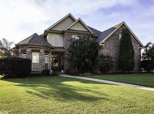 108 Hidden Falls Ln, Maumelle, AR 72113