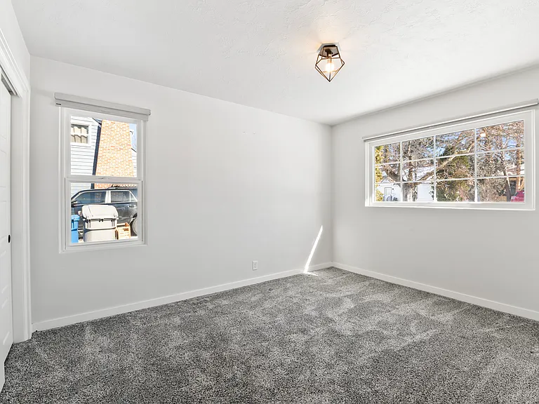 2101 N 23rd St — Photo 24