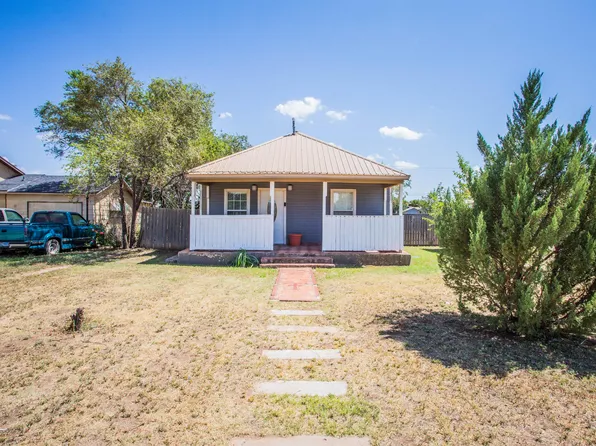 515 W Dickens St, Slaton, TX 79364