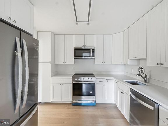 5th image of 7425 Democracy Blvd APT 206