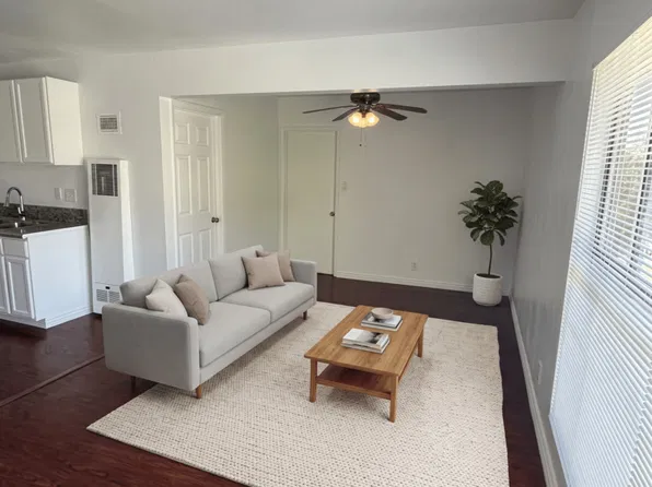 1828 W Sumac Ln APT 4, Anaheim, CA 92804