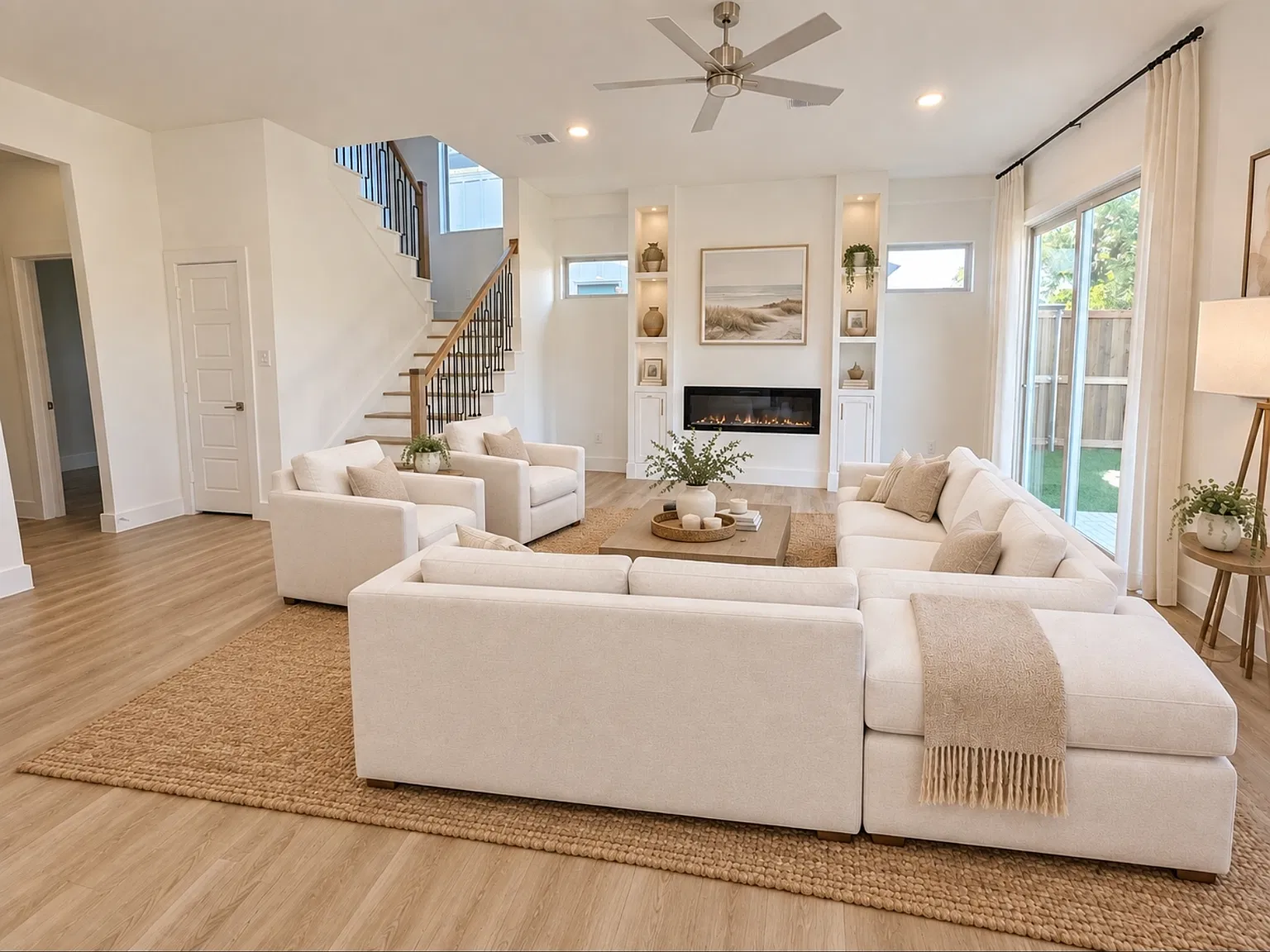 4 bed, 2085 sqft, $3,650 — Photo 2