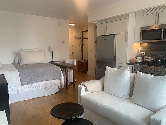 Rented by The Dermot Realty Management Company | media 43