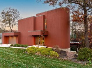 2160 Sunset Dr, Reedsburg, WI 53959