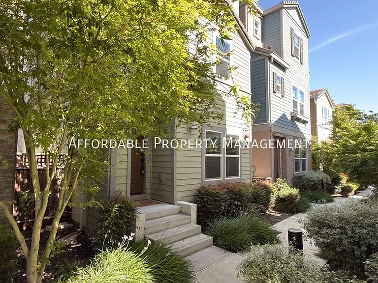 887 Pepper Pl — Photo 20