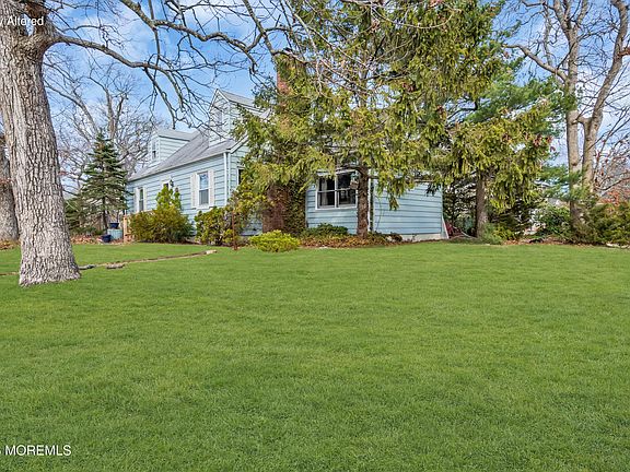 4th image of 404 Maxson Avenue
