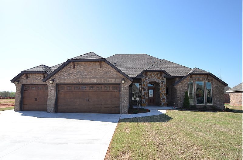 1st image of 2216 W. Earl Drive
