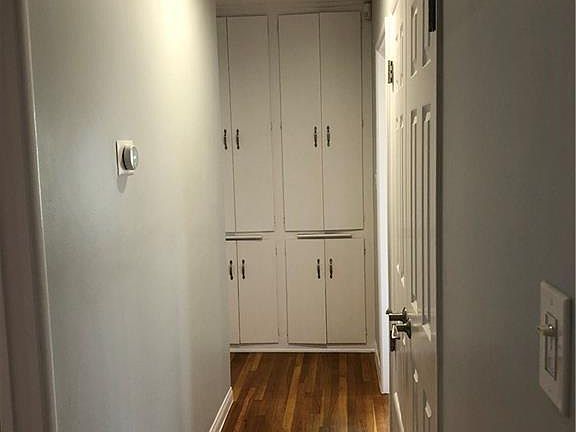 5th image of 7419 Zelzah Ave