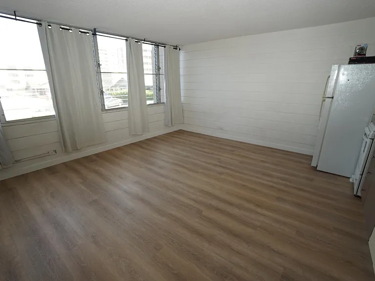 1550 Wilder Ave #B201 — Photo 2