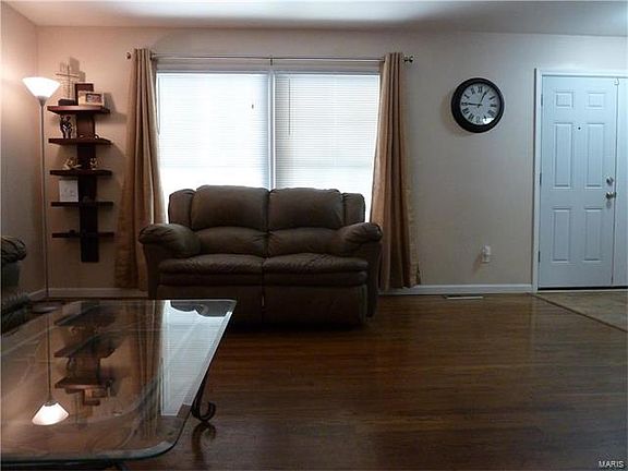 3rd image of 7383 Cartwheel Ln