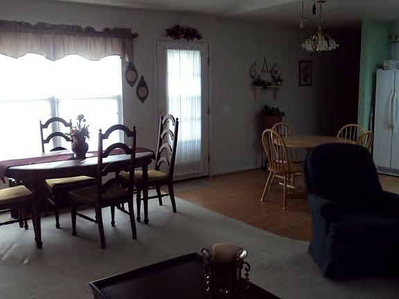 3rd image of 3202 Freedom Ct APT B