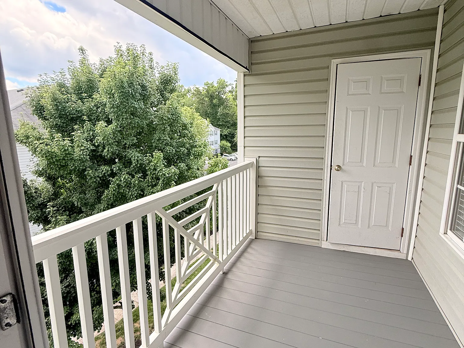 2 bed, 1148 sqft, $1,325 — Photo 3