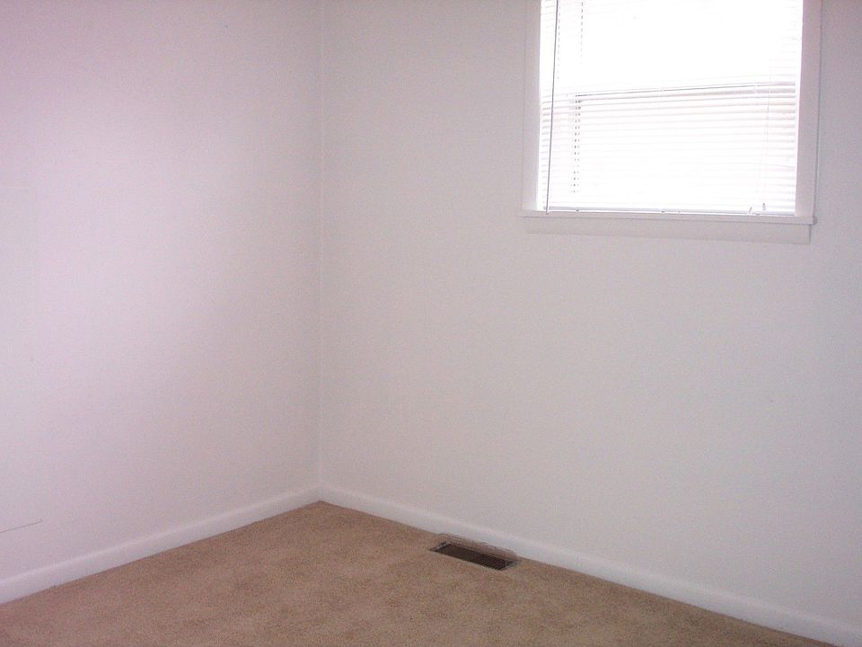 1st image of 2294 Emmet St