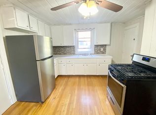 8 Mount Pleasant St, North Chelmsford, MA 01863