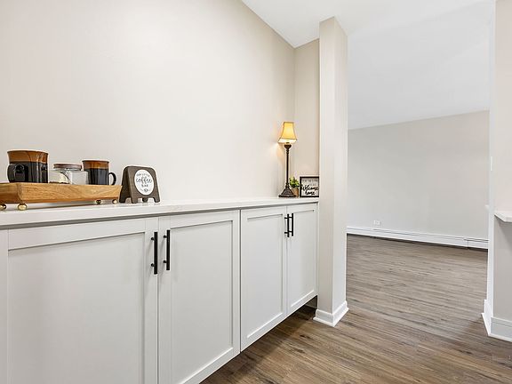 4th image of 9745 S Karlov Ave APT 305