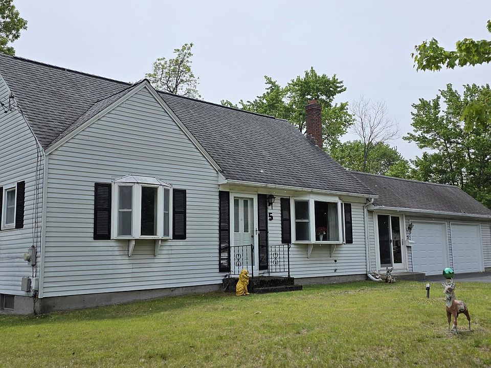 2nd image of 5 Pershing Road