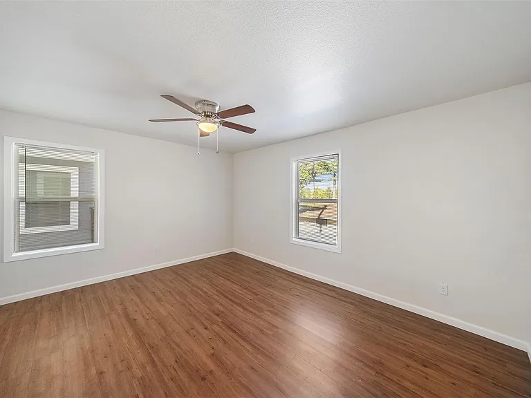 6403 Sloan St #1 — Photo 24