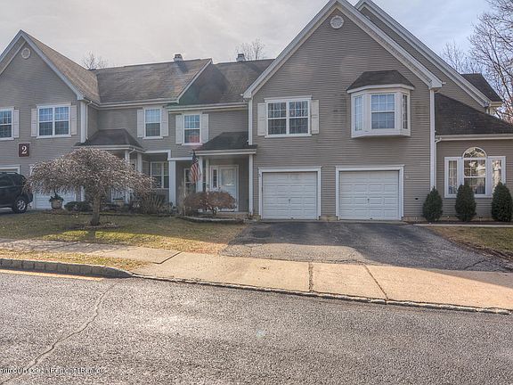 2nd image of 205 Santa Anita Ln