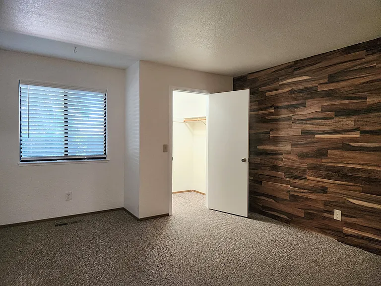 901 Russell Ave #129 — Photo 16