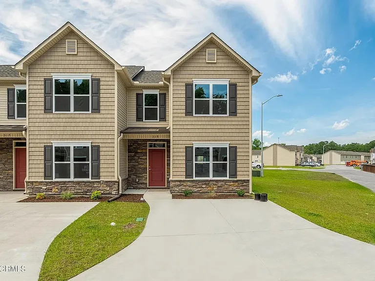 319 Glenellen Loop Rd — Photo 1