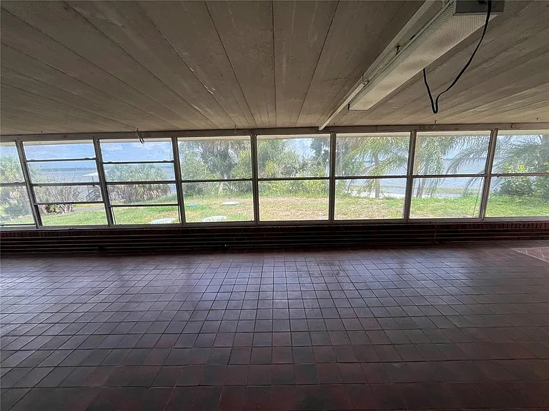 1145 S Lake Reedy Blvd — Photo 11