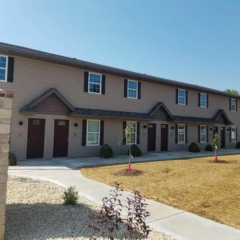 2 bed, 1.5 bath, 900 sqft, $1,125 — Photo 3