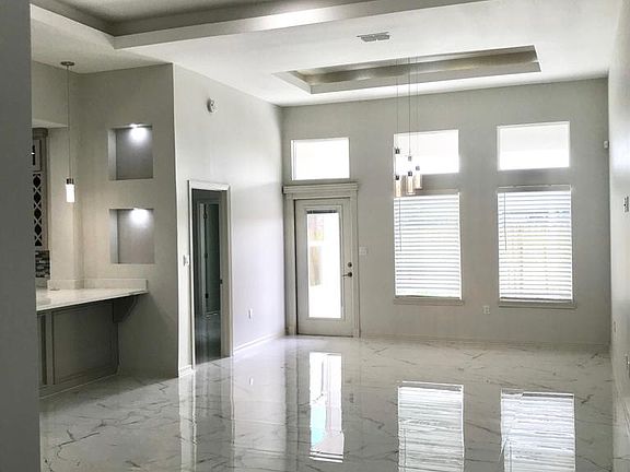 4th image of 6717 Woodlands Ave