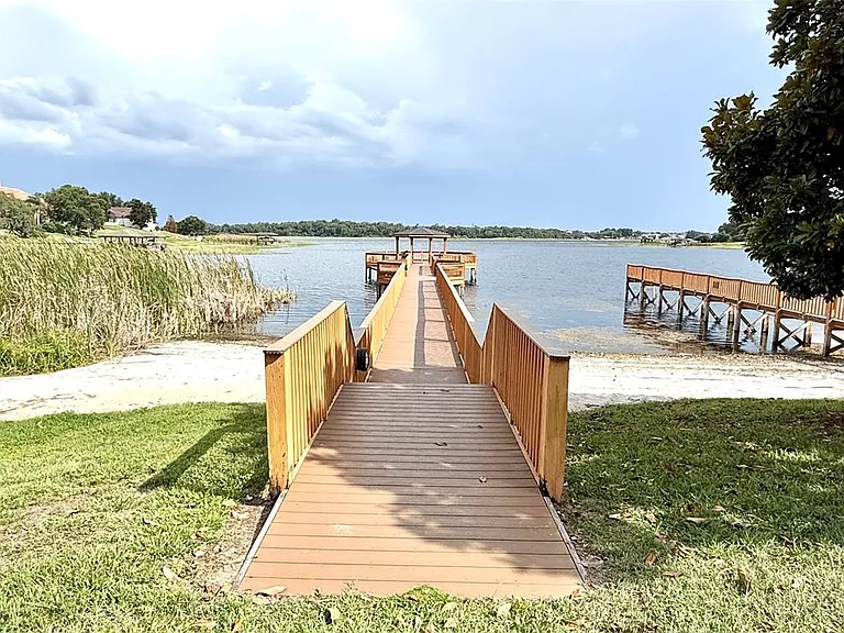 17411 Promenade Dr — Photo 27