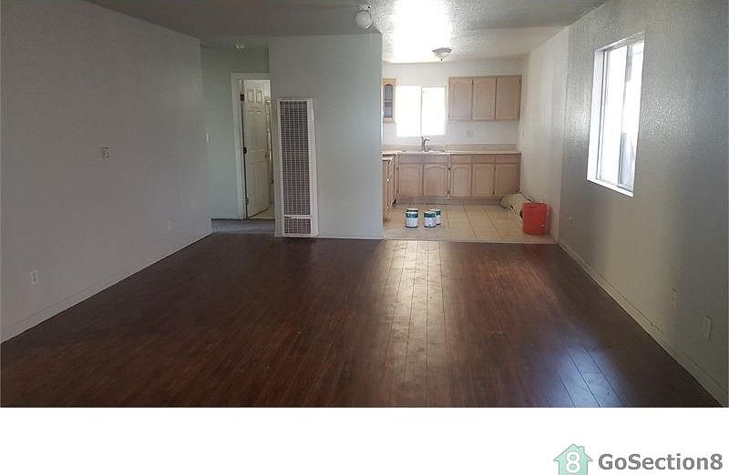 1st image of 10906 Wilmington Ave