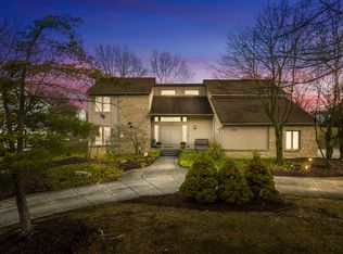 6273 Rose Blvd, West Bloomfield, MI 48322