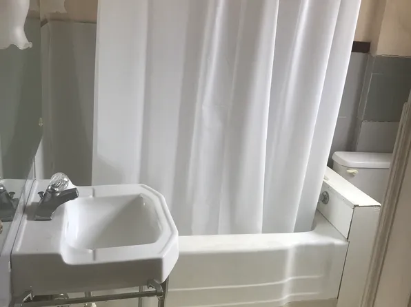 1628 S Michigan St #2, South Bend, IN 46613