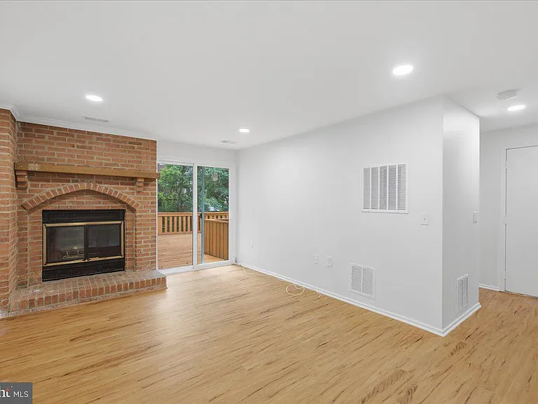 10598 Reeds Landing Cir — Photo 19