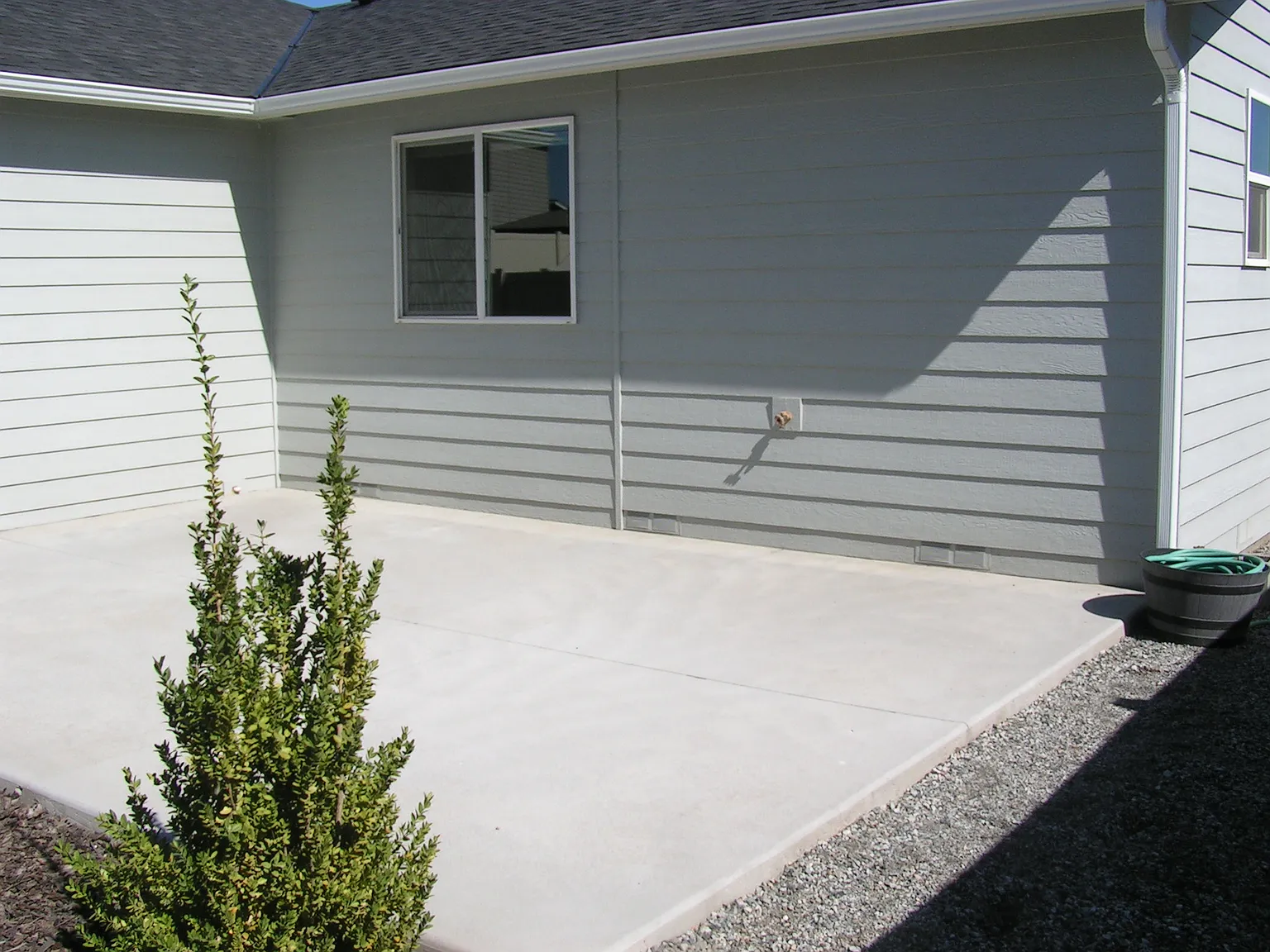 3 bed, 1402 sqft, $2,150 — Photo 3