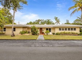 790 NE 119th St, Biscayne Park, FL 33161