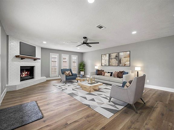 3rd image of 4131 Hill Oak Dr