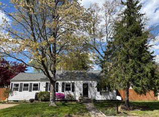 3118 Elmwood Dr, Alexandria, VA 22303