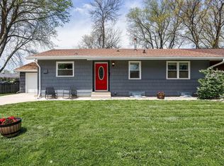 914 Pine St, Sun Prairie, WI 53590