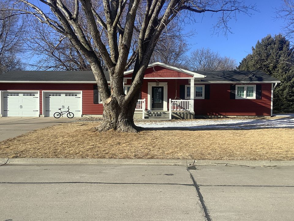 121 Mark St, Aurora, NE 68818 Zillow