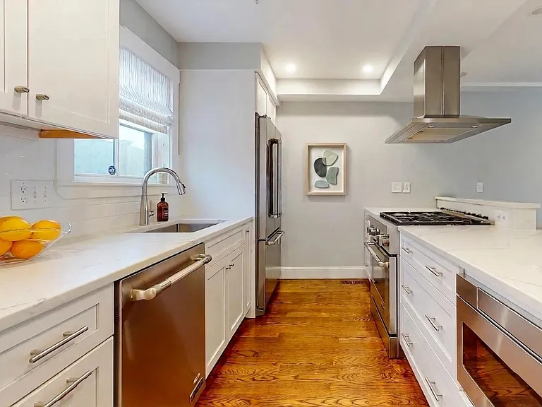 Kitchen, 1st floor