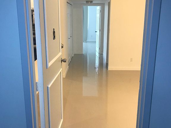 4th image of 1465 NE 123rd St APT 804