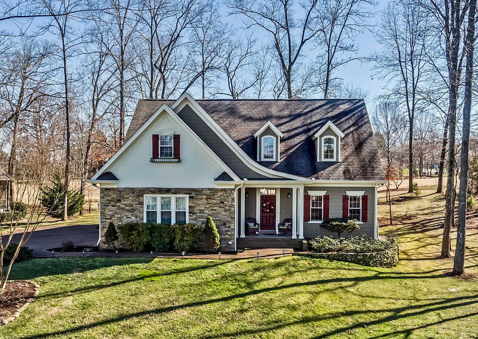1st image of 218 Chickasaw Ln