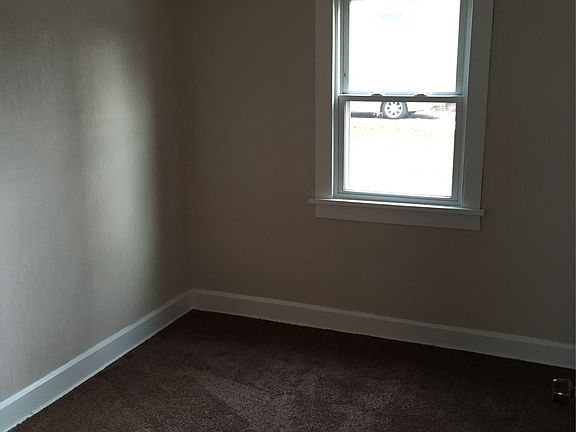 Bedroom #1 (12' x 12')