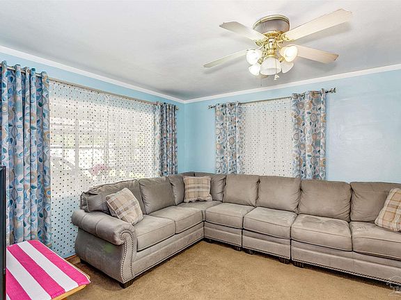5th image of 117 Myrtlewood Dr