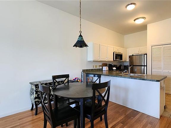5th image of 38 Hope Street #26