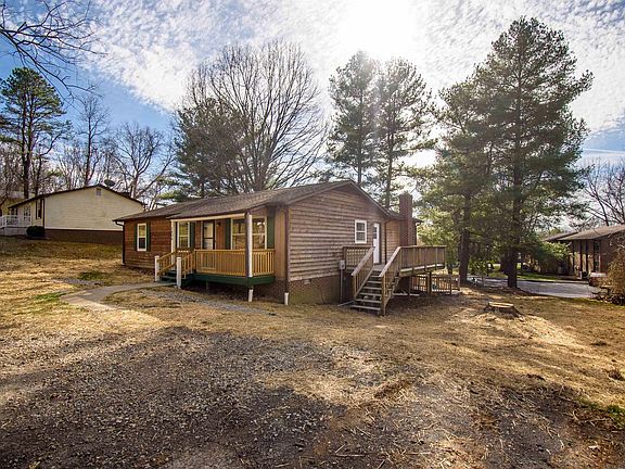 2nd image of 1804 Gardenspring Dr