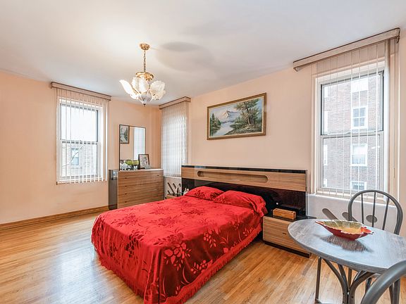2nd image of 2195 E 22nd St APT 4F