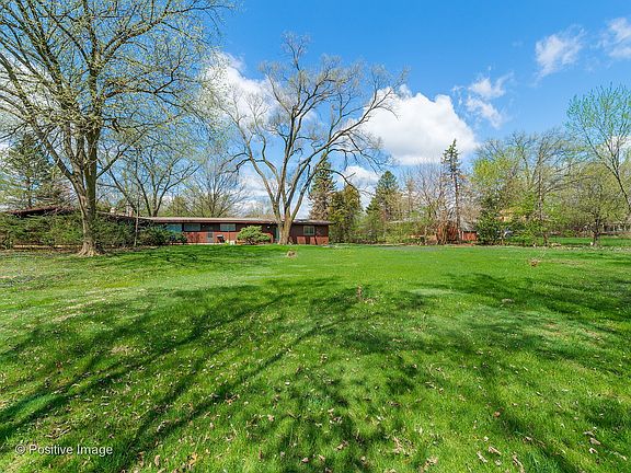 3rd image of 1S759 Park Blvd
